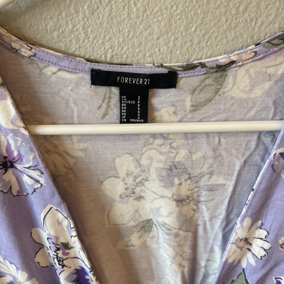 Forever 21 Top - Picture 2 of 3